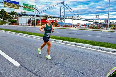 LS: Sandra Carvalho foi prata em sua categoria na Maratona Internacional de Floripa